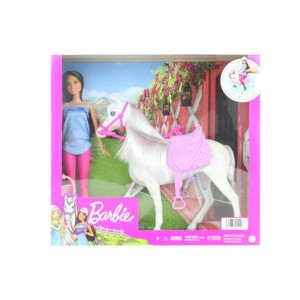 Barbie Panenka na vyjížďce s koněm