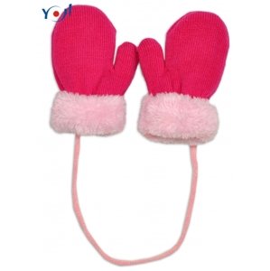 YO ! Zimní kojenecké rukavičky s kožíškem - se šňůrkou YO - malinové/růžový kožíšek Velikost koj. oblečení: 80-92 (12-24m)