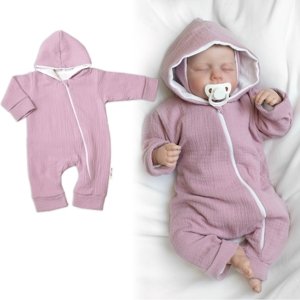 Baby Nellys Mušelinový overálek s kapucí, dvouvrstvý, Hand Made, pudrový/růžový Velikost koj. oblečení: 50 (0-1m)