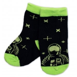 BN Dětské bavlněné ponožky Kosmonaut - černé Velikost koj. oblečení: 19-22