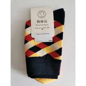 Dudlu Ponožky s kostkovanými vzory Varianta: Černá s béžovo-červenou